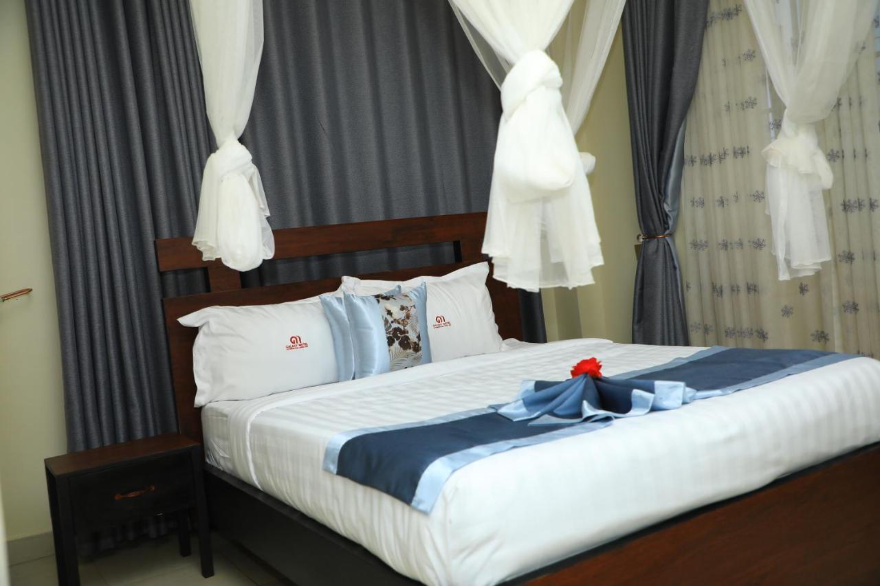 Galaxy Motel Kampala Esterno foto