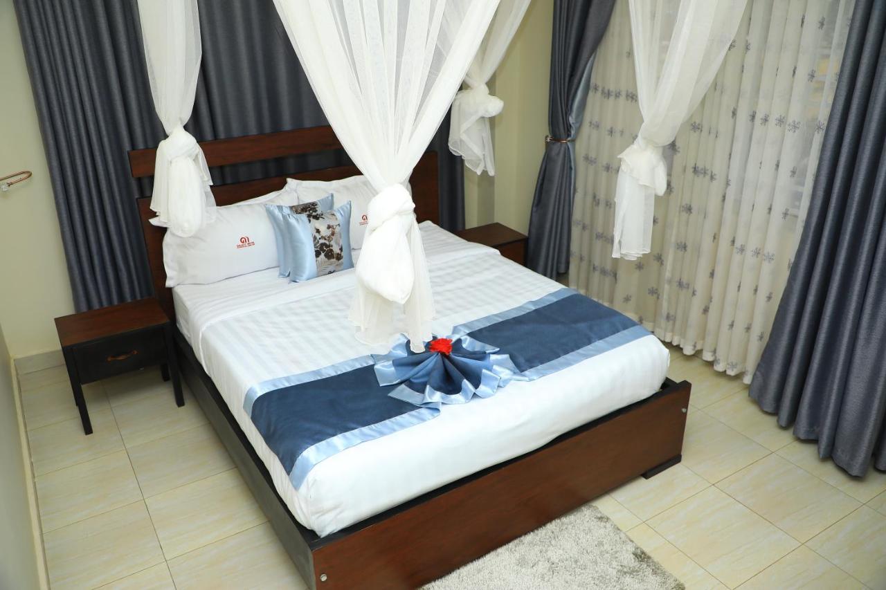 Galaxy Motel Kampala Esterno foto