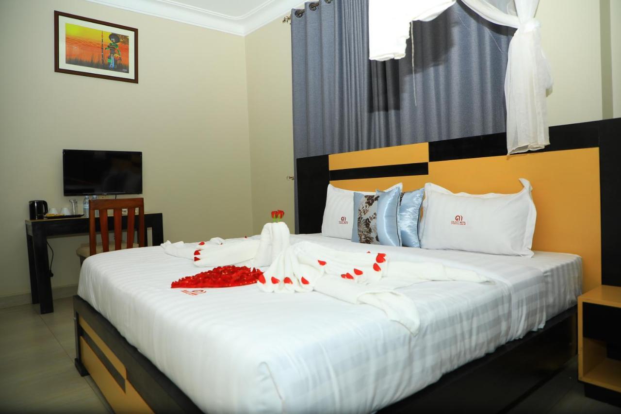 Galaxy Motel Kampala Esterno foto